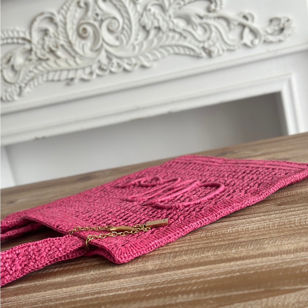 Chloé Pink Crochet 'Love' Tote - Picture 4 of 8